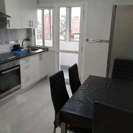 Traviesas Proximo A La Playa Facil Aparcamiento. 8 Huespedes. Apartmán Vigo