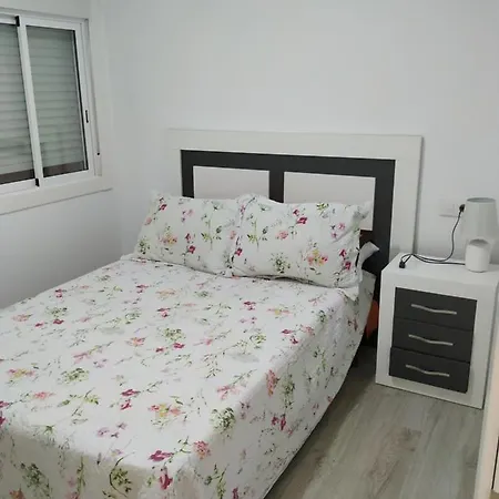 Traviesas Proximo A La Playa Facil Aparcamiento. 8 Huespedes. Apartmán *