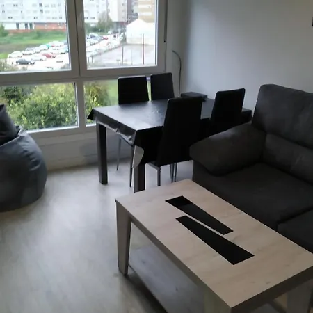 Traviesas Proximo A La Playa Facil Aparcamiento. 8 Huespedes. Apartmán Vigo